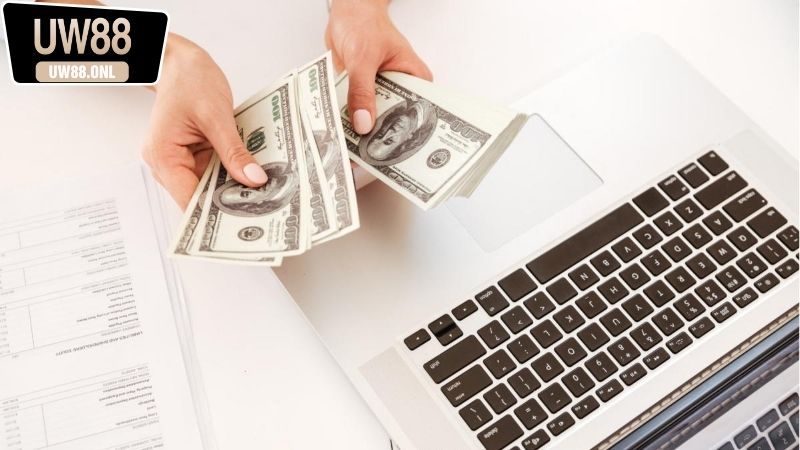 Cách thức nhận tiền từ chương trình UW88 hoàn trả hàng ngày